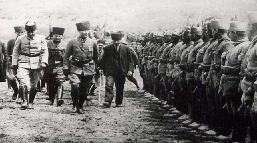 روز پیروزی (۳۰ اوت) روز پیروزی (۳۰ اوت)